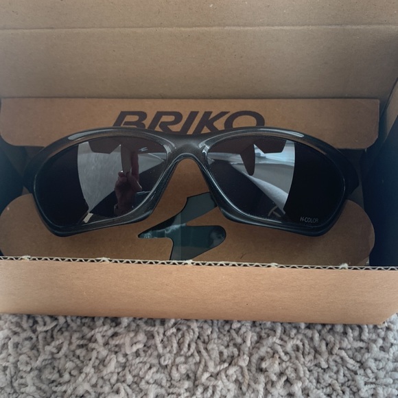 NIB Briko Prowler Sunglasses - Picture 2 of 5